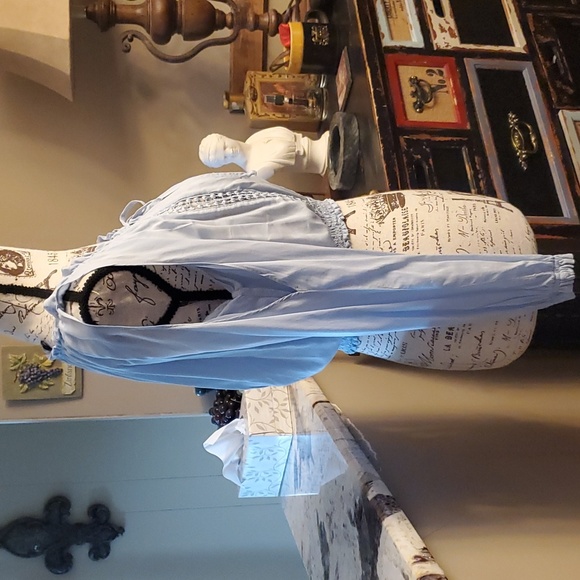 H&M powder blue 💙 long sleeve crop top . SZ 2 - Picture 2 of 4